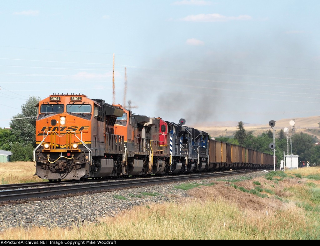 BNSF 3904